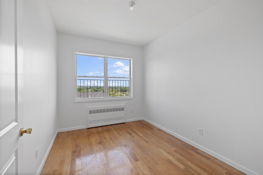 More Photos Of 342 Blauvelt Rd, Monsey Apartments For Sale