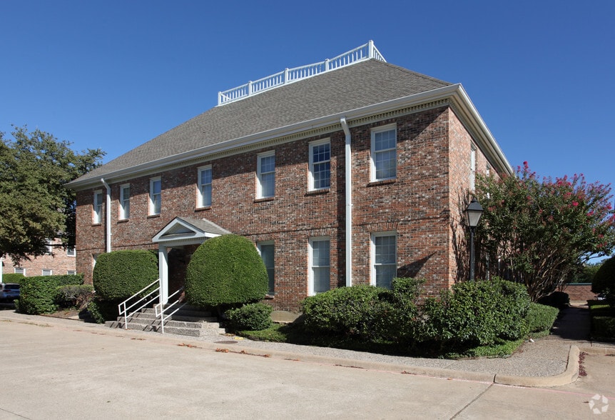 Primary Photo Of 17768 Preston Rd, Dallas Office For Sale