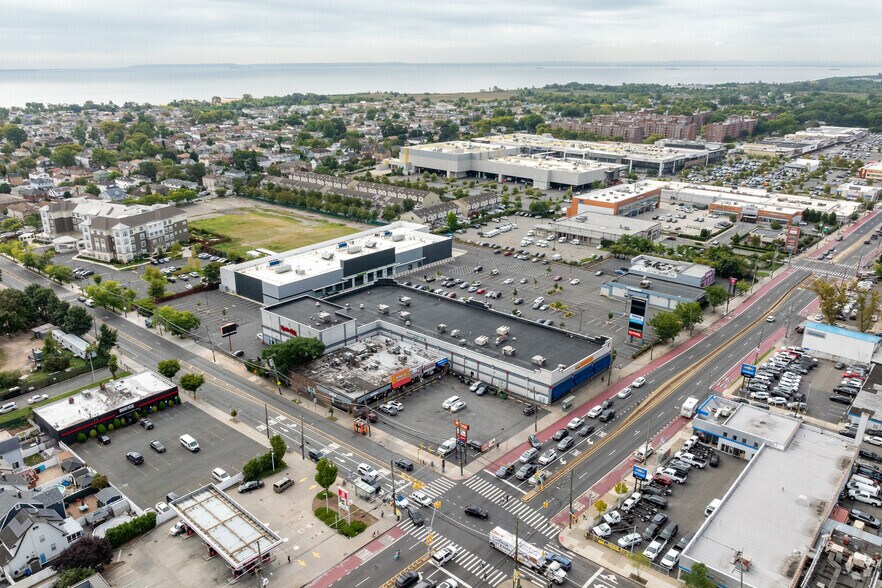 More Photos Of 2530 Hylan Blvd, Staten Island Storefront Retail Office For Lease
