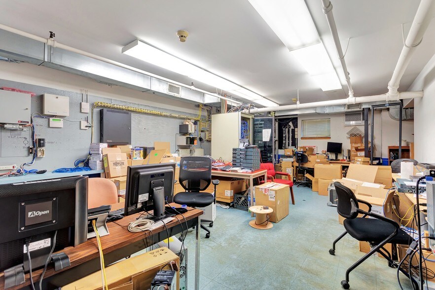 More Photos Of 322 Belleville Tpke, North Arlington Office For Sale