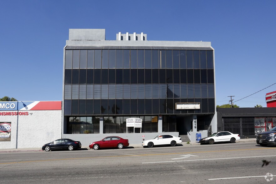 More Photos Of 8619 Reseda Blvd, Northridge Medical For Sale