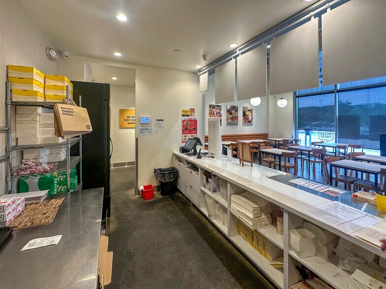 More Photos Of 110 S Fairfax Ave, Los Angeles Office For Lease