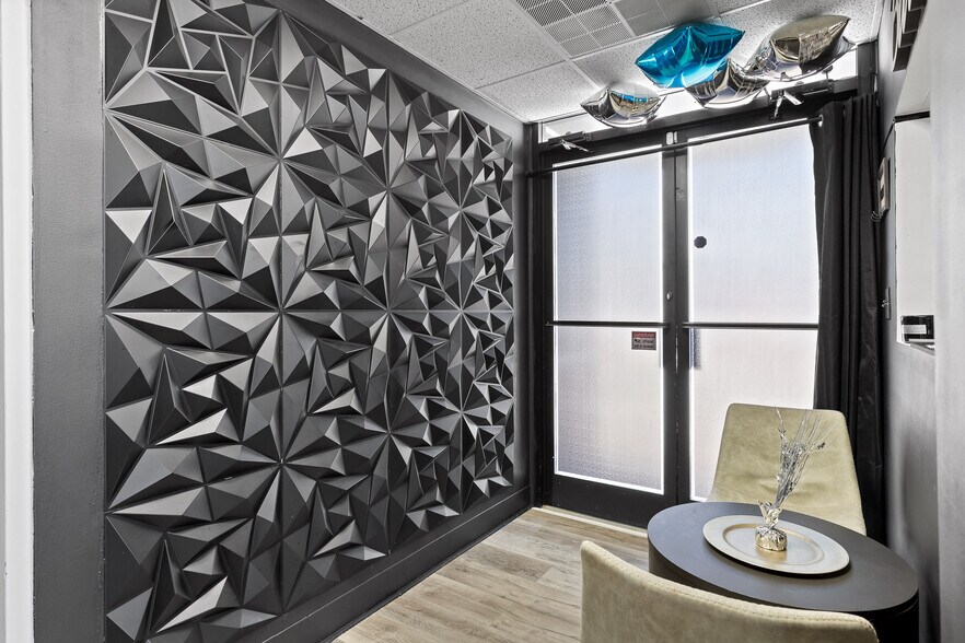 More Photos Of 118 Howard St, Rossville Medical For Sale