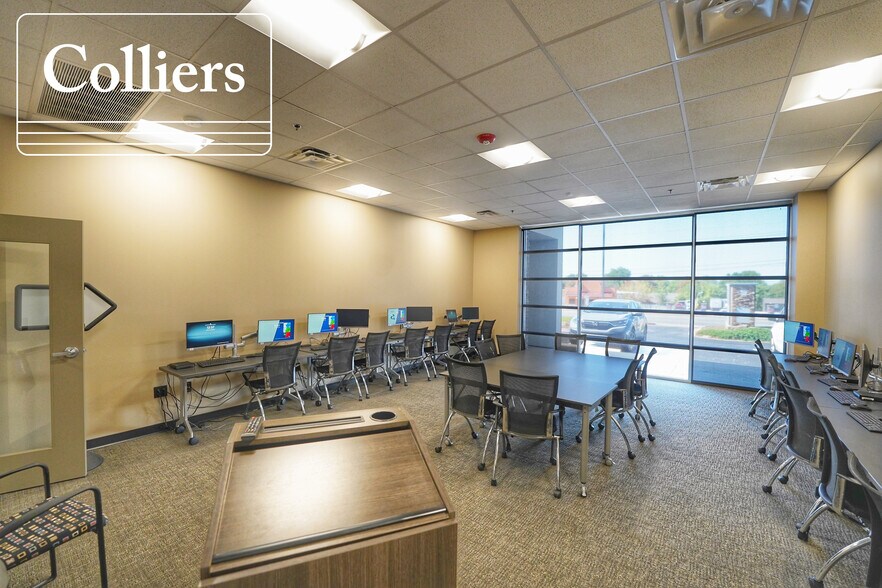 More Photos Of 225 N Bloomington St, Lowell General Retail For Sale