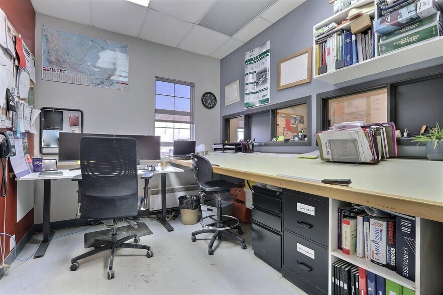 More Photos Of 680 Av Jean-Demers, Bécancour Industrial For Lease