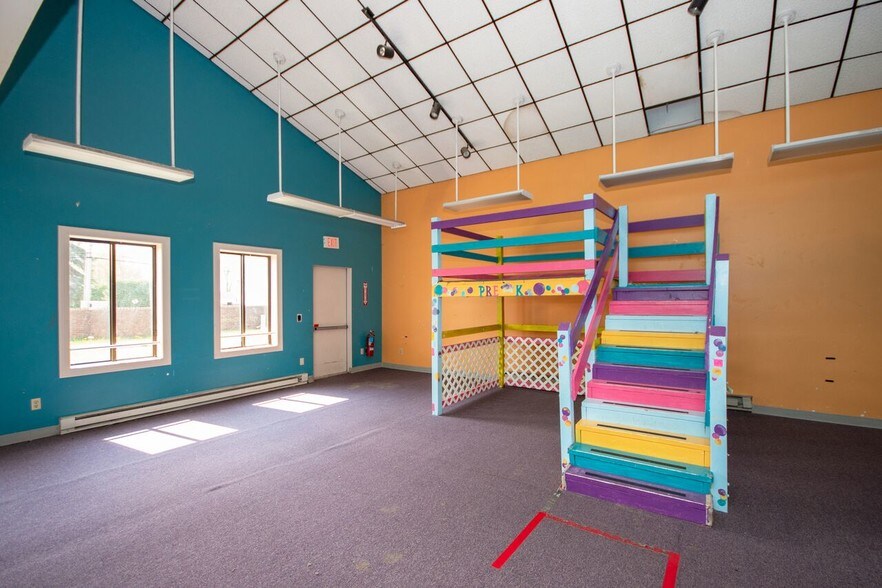 More Photos Of 427 Margaret St, Plattsburgh General Retail For Sale