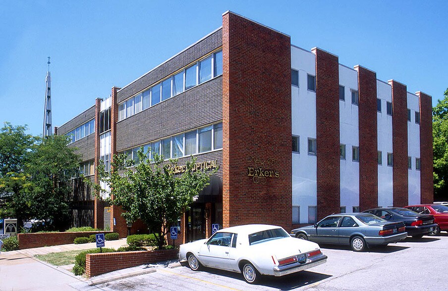 Primary Photo Of 129-135 W Adams Ave, Kirkwood Office For Lease