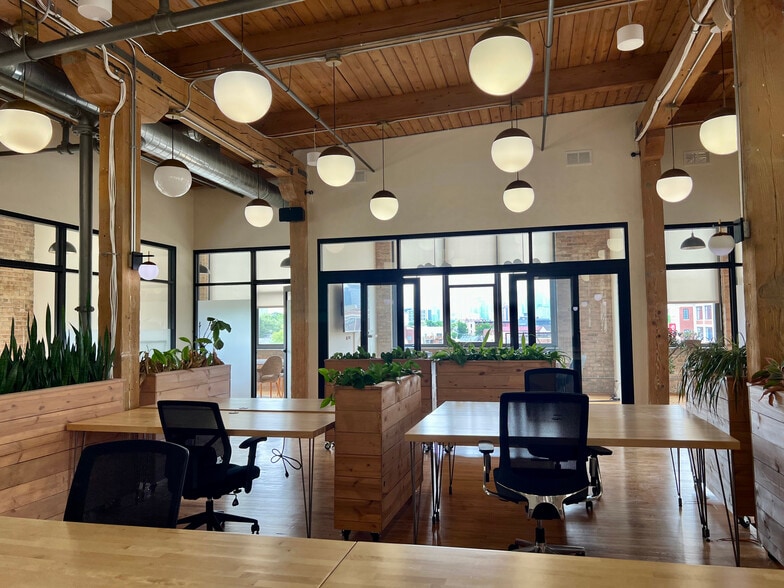 More Photos Of 1901 N Clybourn Ave, Chicago Loft Creative Space For Lease