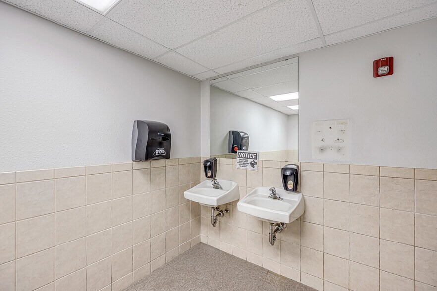 More Photos Of 630 S 7th St, Grand Junction Warehouse For Lease