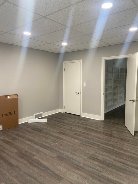 More Photos Of 225 E Liberty St, Medina Office For Lease