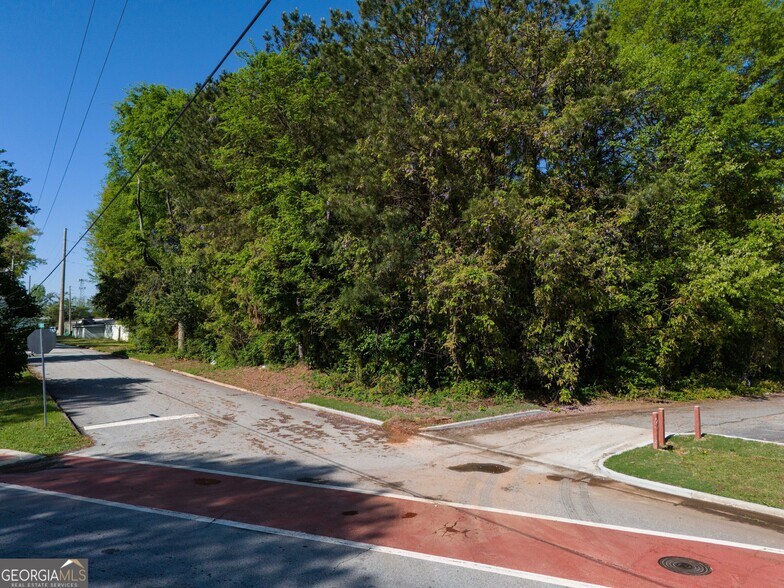 More Photos Of 174 E Broad St, Fairburn Land For Sale