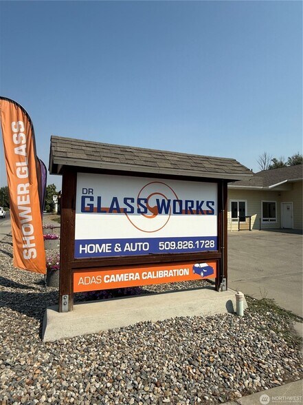 More Photos Of 509 Okoma Dr, Omak Office For Sale