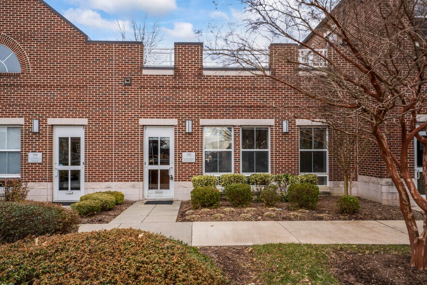 More Photos Of 21165 Whitfield Pl, Sterling Medical For Sale