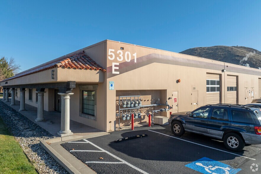 More Photos Of 5301 Longley Ln, Reno Unknown For Lease