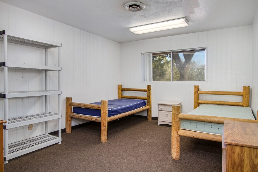 More Photos Of 6889 Sunny Vista Rd, Joshua Tree Lodge Meeting Hall For Sale