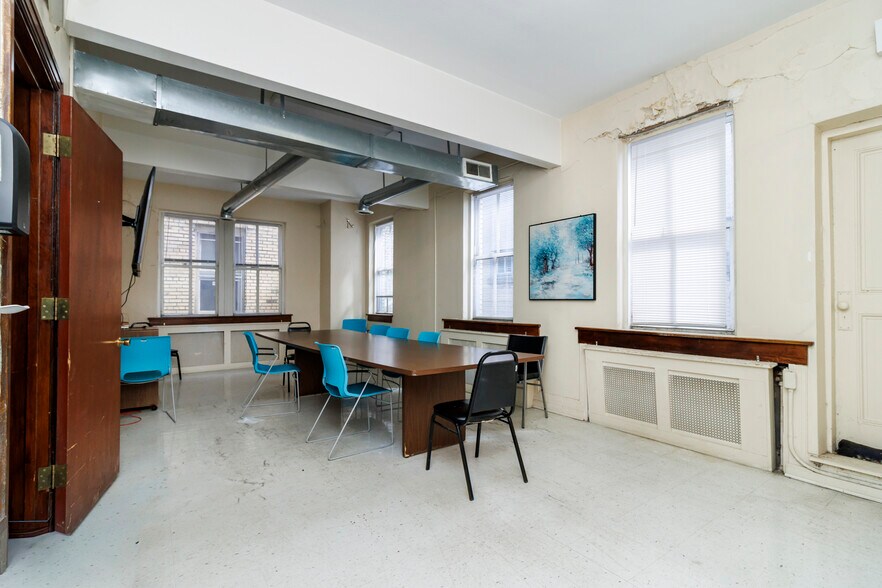 More Photos Of 1131 Broadway St, Buffalo Office For Sale