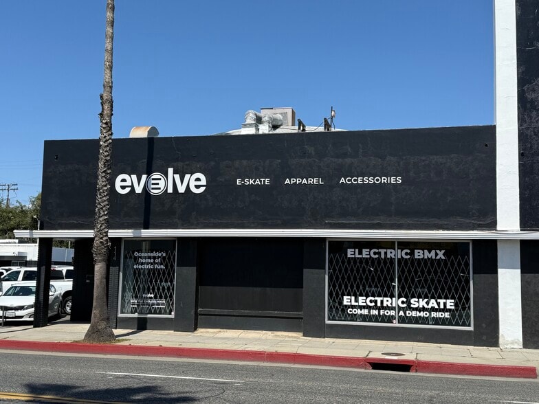 Primary Photo Of 114 S Coast Hwy, Oceanside General Retail For Lease