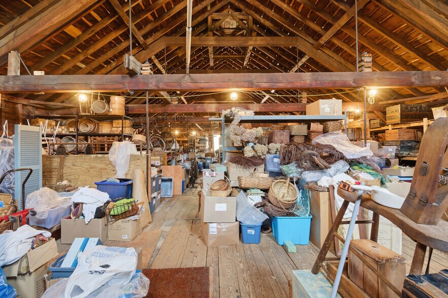 More Photos Of 953 Victory Hwy, Burrillville Bar For Sale