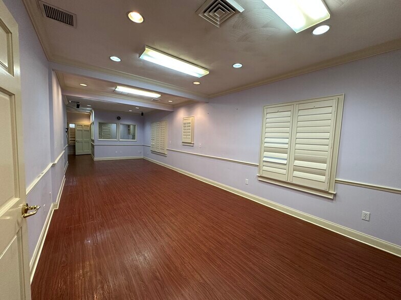 More Photos Of 1005 Pinellas St, Clearwater Medical For Lease
