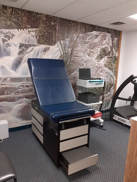 More Photos Of 505 NYS RTE 208, Monroe Office For Sale