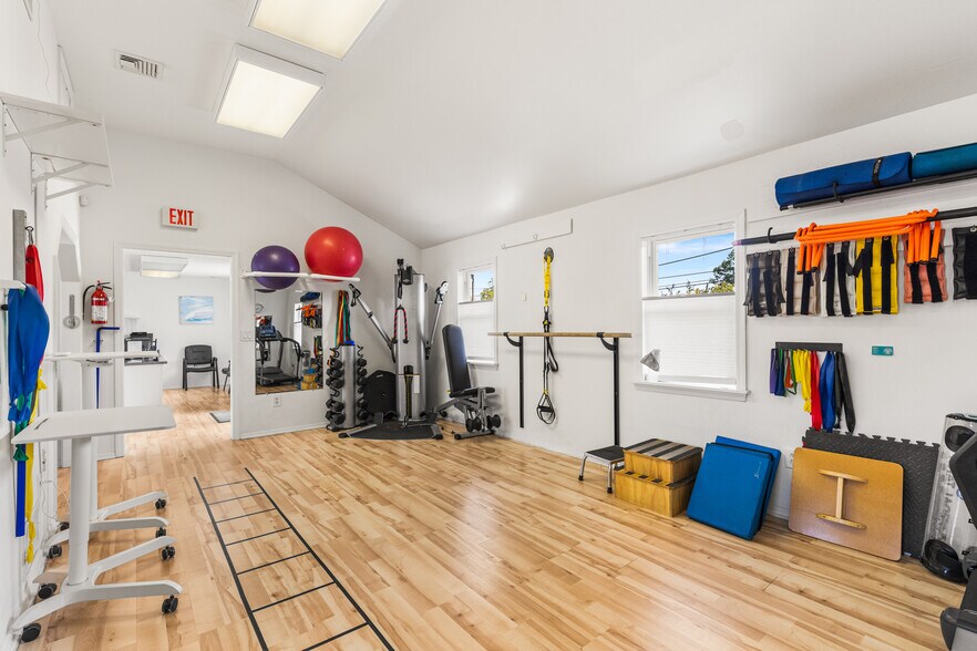 More Photos Of 2417 Bridge Ave, Point Pleasant Office For Sale