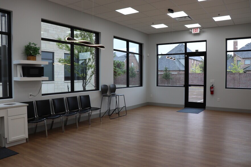 More Photos Of 153 E State Highway 121, Coppell Medical For Lease