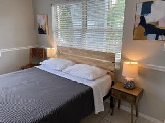 More Photos Of 629 Bay Esplanade, Clearwater Beach Specialty For Sale