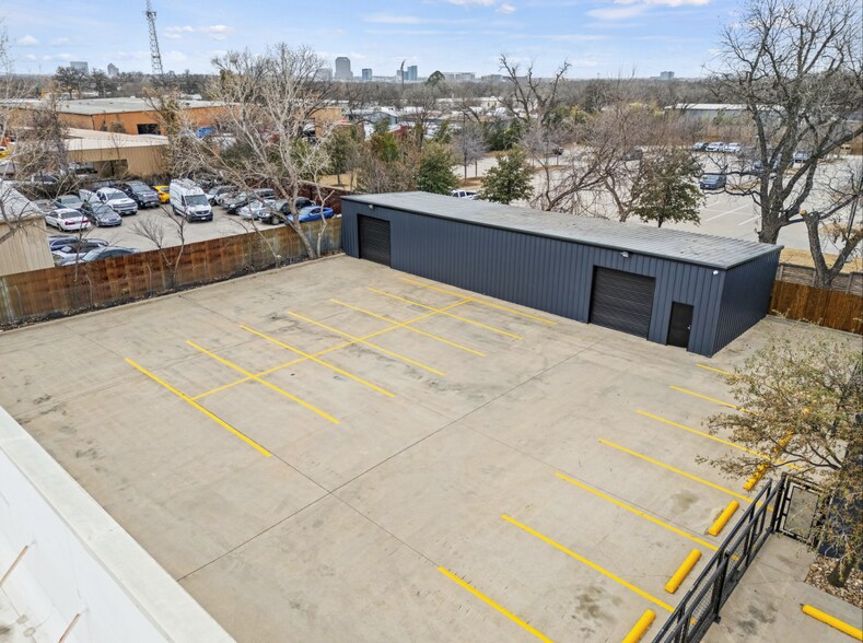More Photos Of 1878 Royal Ln, Dallas Warehouse For Sale