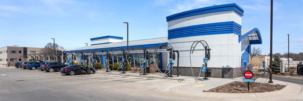 More Photos Of 10901 W Lapham St, West Allis Carwash For Sale