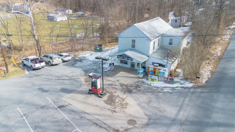 More Photos Of 3737 Lawson Rd, Ijamsville Storefront Retail Residential For Sale