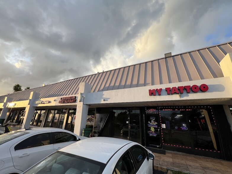 More Photos Of 6105-6117 Hollywood Blvd, Hollywood Unknown For Lease