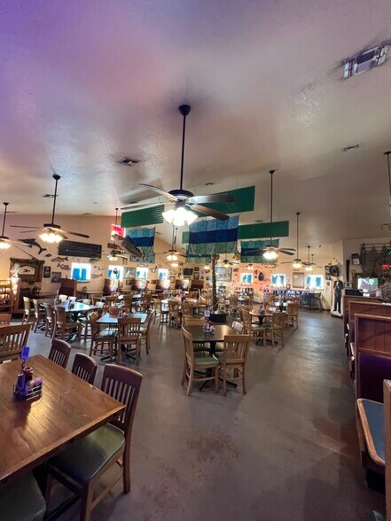 More Photos Of 8453 US Highway 181 N, Floresville Restaurant For Sale