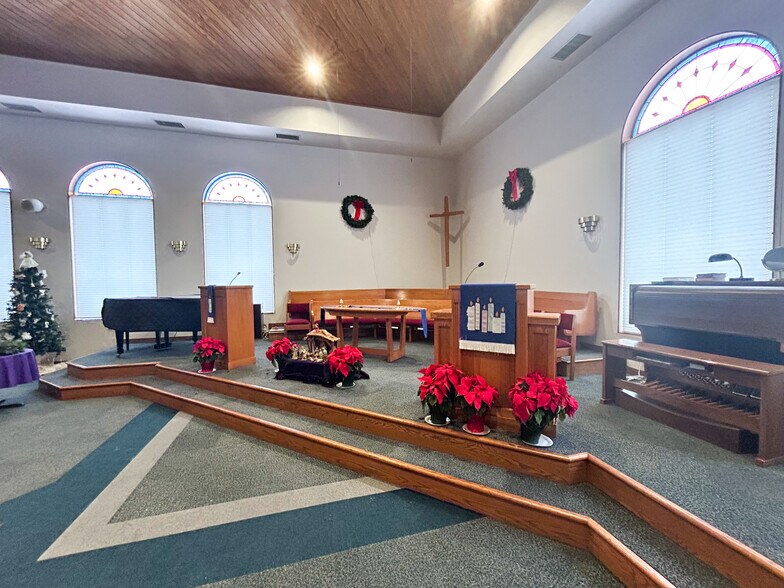 More Photos Of 6081 Ross Rd, Fairfield Specialty For Sale