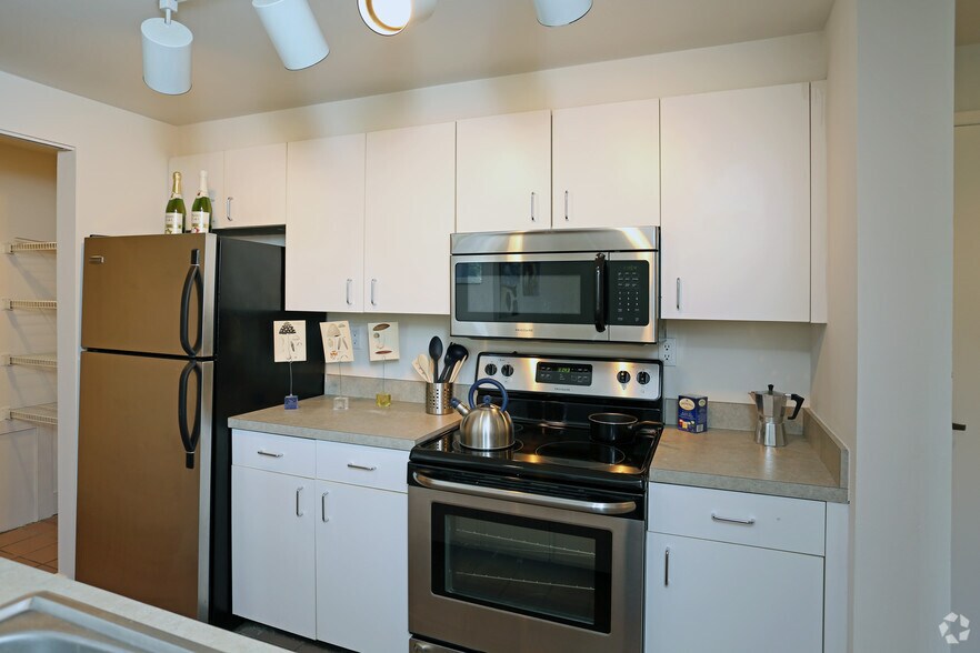 More Photos Of 4312 Main St, Philadelphia Apartments For Lease