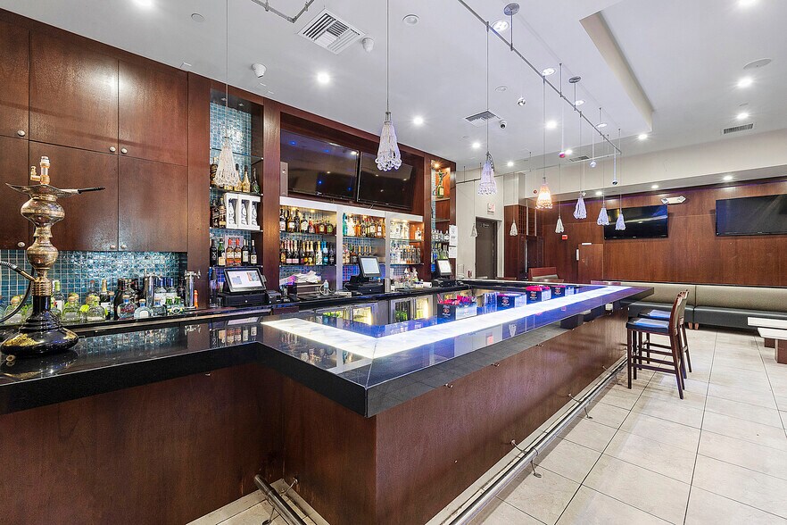 More Photos Of 401 W Atlantic Ave, Delray Beach Storefront Retail Office For Lease