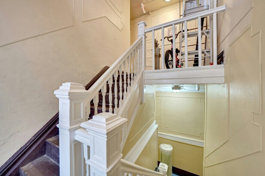More Photos Of 3511-3513 Park Ave, Union City Storefront Retail Residential For Sale