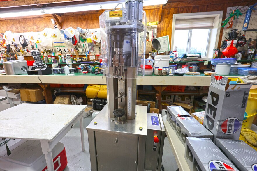 More Photos Of 7785 Hill Rd, Watervliet Specialty For Sale