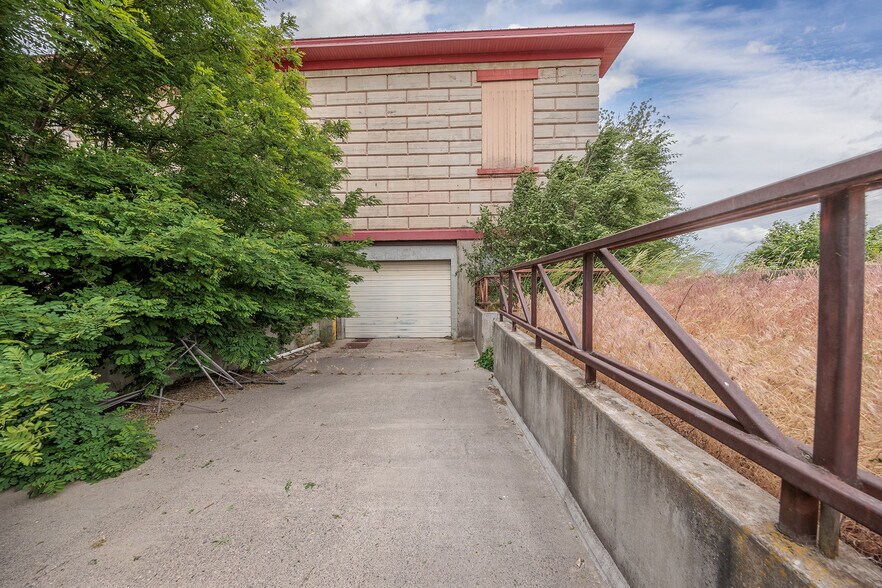 More Photos Of 2155 Paddock Ave, Weiser Office For Sale