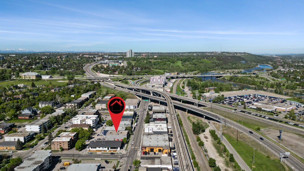 More Photos Of 1909 10th Ave SW, Calgary Office For Sale