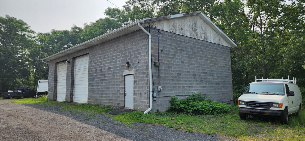 More Photos Of 8 N Main St, Ashley Office Residential For Sale