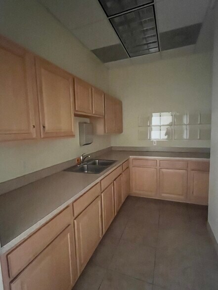 More Photos Of 2405 N Courtenay Pky, Merritt Island Medical For Sale