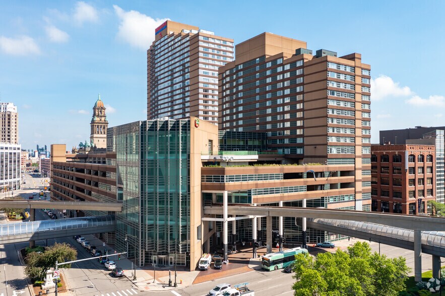 More Photos Of 333 E Jefferson Ave, Detroit Parking Garage For Lease