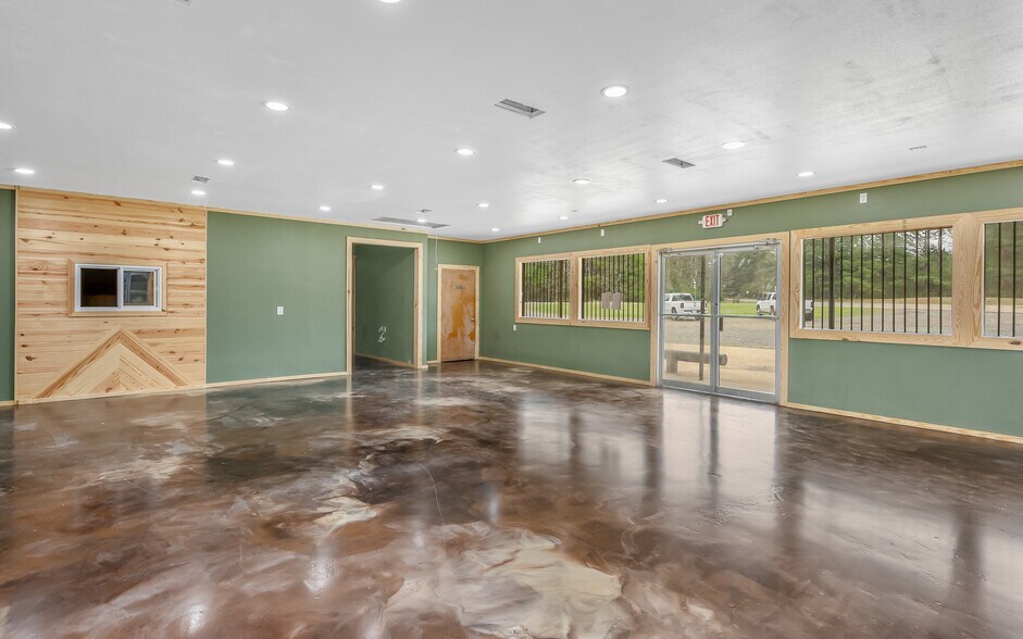 More Photos Of 14613 Hwy 2, Shongaloo Truck Stop For Sale