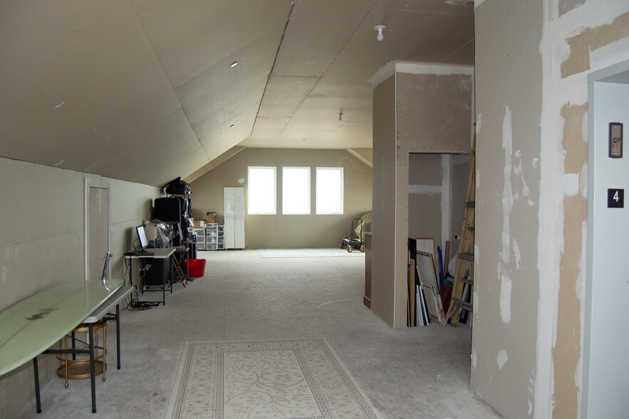 More Photos Of 312 Carolina Beach Ave N, Carolina Beach Office For Sale