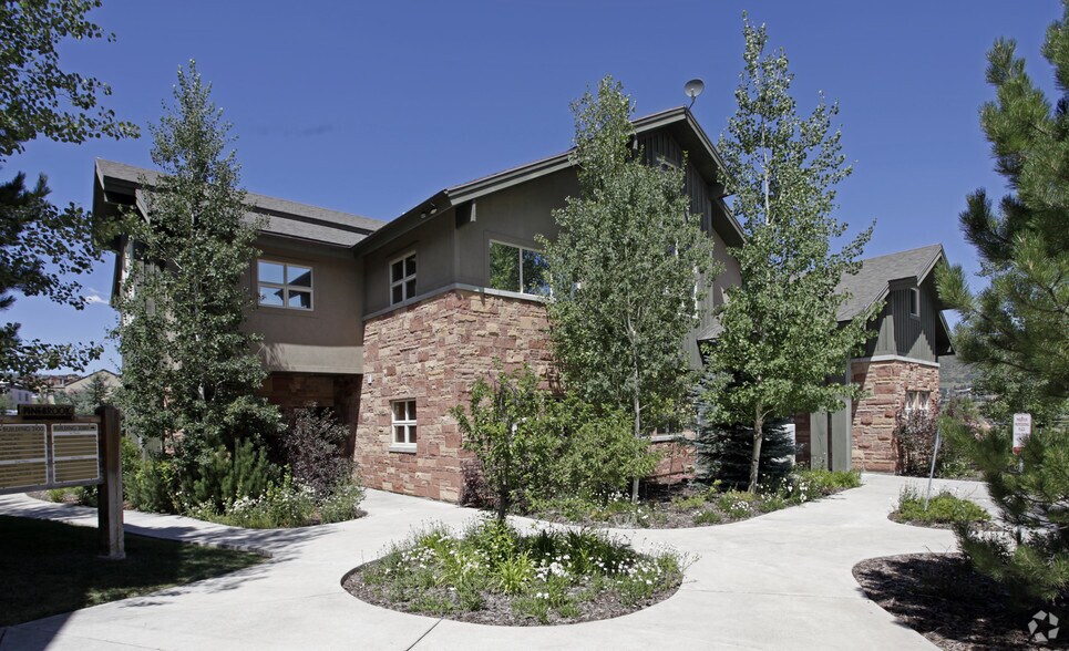 More Photos Of 3080 Pinebrook Rd, Park City Office For Lease
