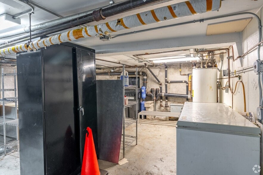 More Photos Of 201 E 10th St, New York Apartments For Lease