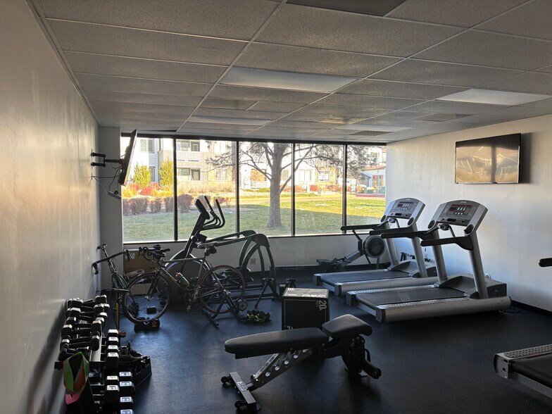 More Photos Of 5825 Delmonico Dr, Colorado Springs Office For Lease