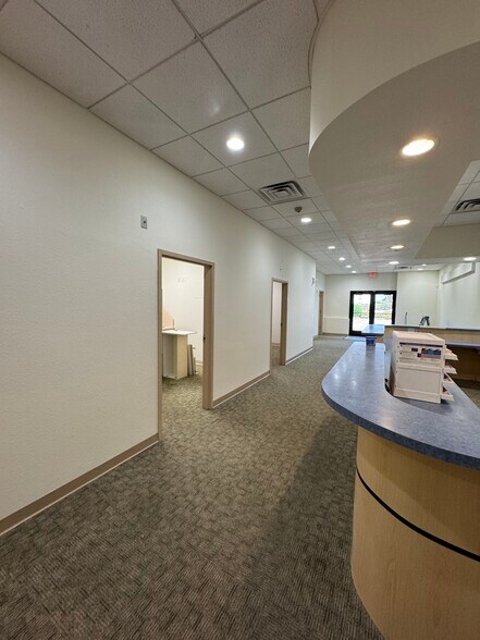 More Photos Of 2003 N Atlantic Ave, Cocoa Beach Storefront Retail Office For Lease