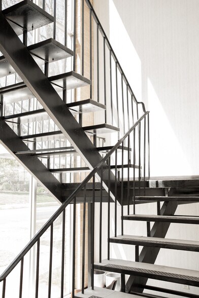 More Photos Of 337 S Milledge Ave, Athens Office For Sale