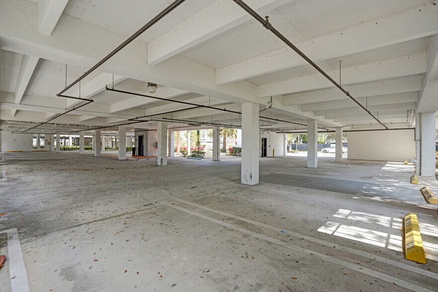 More Photos Of 7374 SW 93rd Ave, Miami Office For Sale
